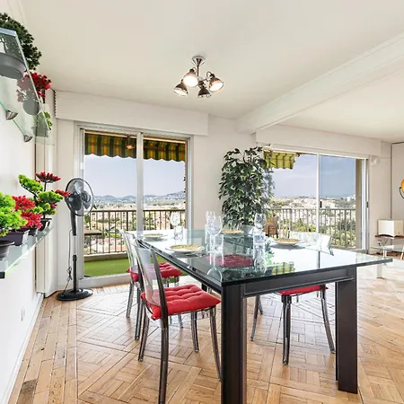 Апартаменты Loft Style 1 Bdr - Panoramic View Swimming Pool & Garage