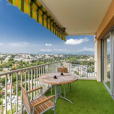 Апартаменты Loft Style 1 Bdr - Panoramic View Swimming Pool & Garage *