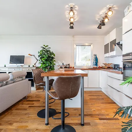 Loft Style 1 Bdr - Panoramic View Swimming Pool & Garage Daire *