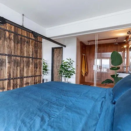 Loft Style 1 Bdr - Panoramic View Swimming Pool & Garage