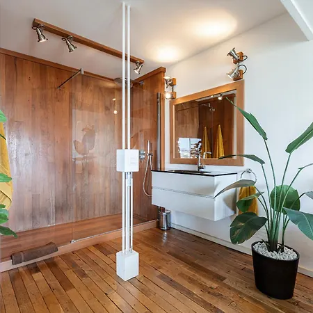 Loft Style 1 Bdr - Panoramic View Swimming Pool & Garage *