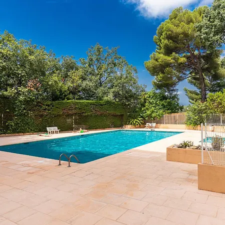 Loft Style 1 Bdr - Panoramic View Swimming Pool & Garage Apartament *