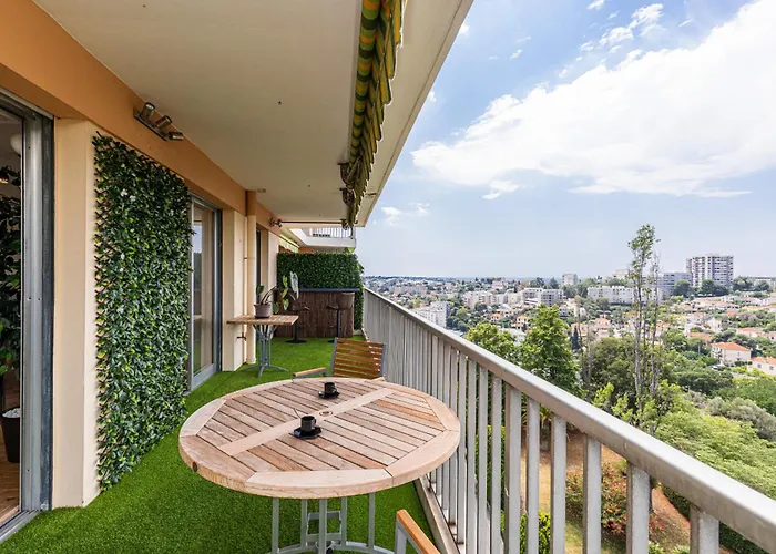 Loft Style 1 Bdr - Panoramic View Swimming Pool & Garage * أنتيب