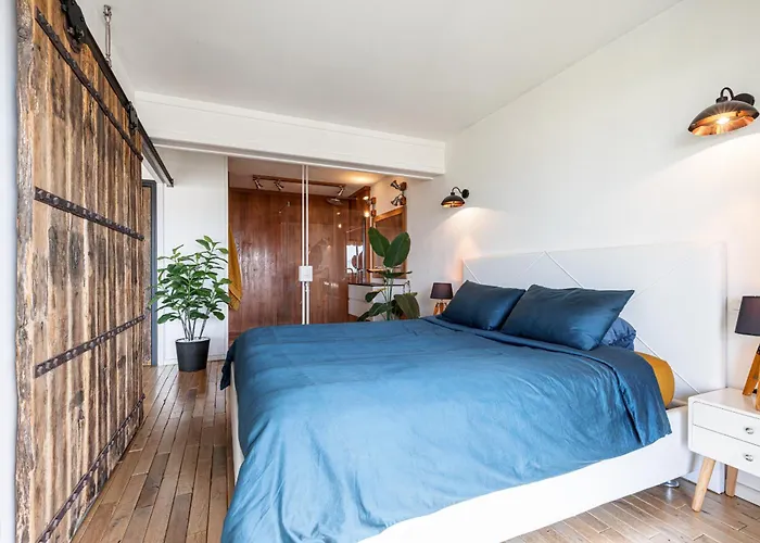 Loft Style 1 Bdr - Panoramic View Swimming Pool & Garage أنتيب